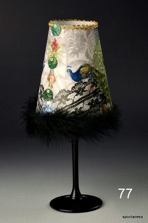 Sklenený svietnik s kreatívnym tienidlom - 77