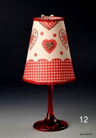 Sklenený svietnik s kreatívnym tienidlom - 12