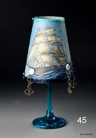 Sklenený svietnik s kreatívnym tienidlom - 45