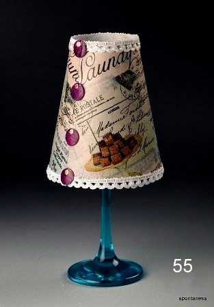 Sklenený svietnik s kreatívnym tienidlom - 55